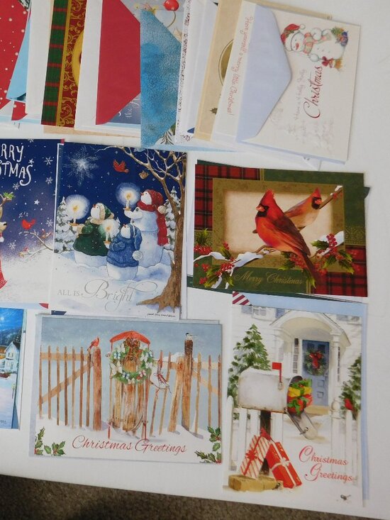 Mixed lot of 100 Christmas Cards with envelopes - Mixed styles Unbranded - Picture 4 of 6